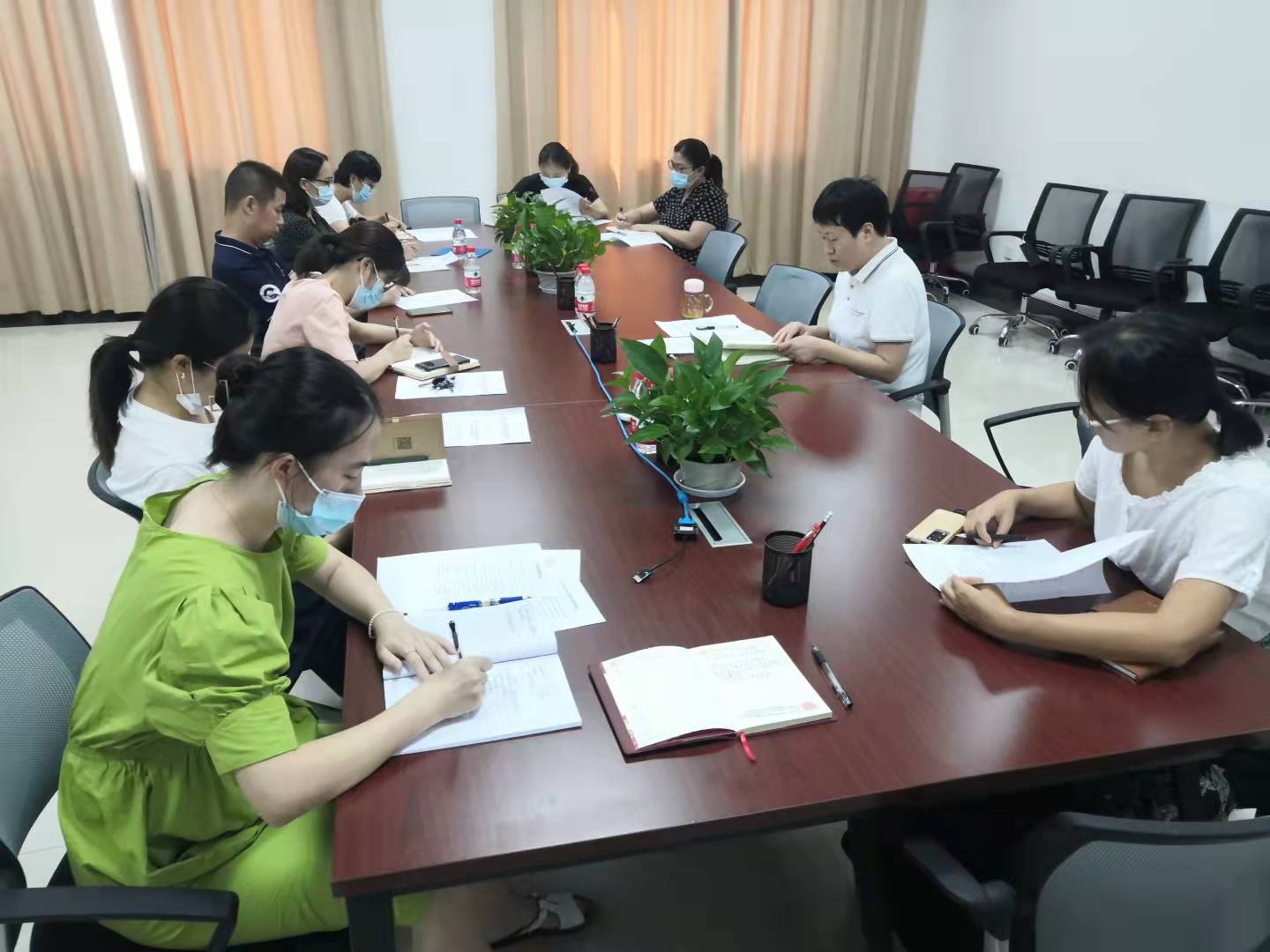 clip_image001.jpg clip_image001.jpg